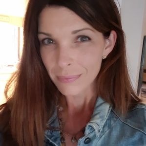 Meet your Posher, Desiree